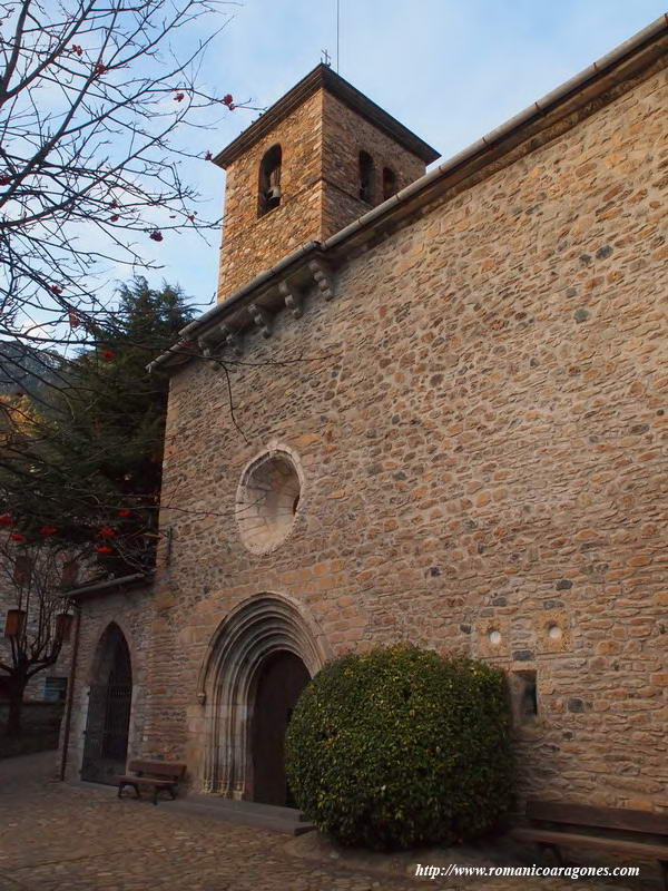 MURO SUR DEL TEMPLO